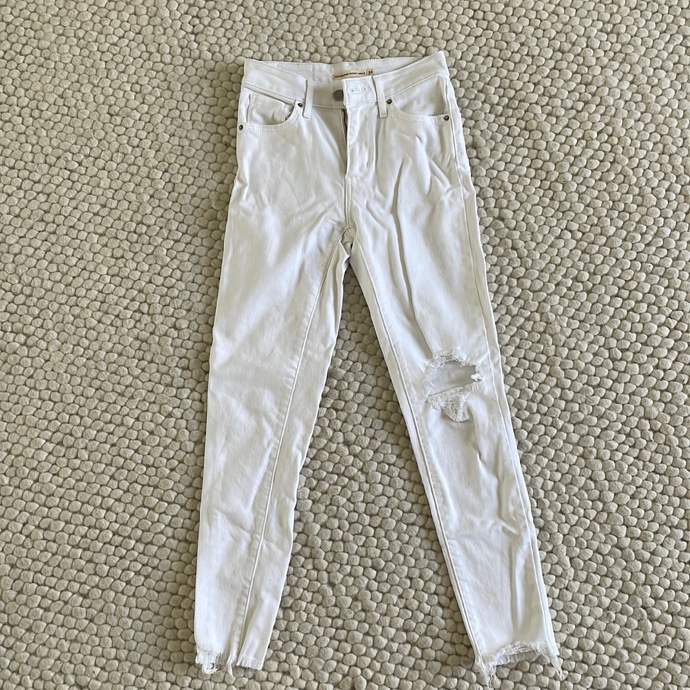 Levi’s High rise skinny ankle jeans 24